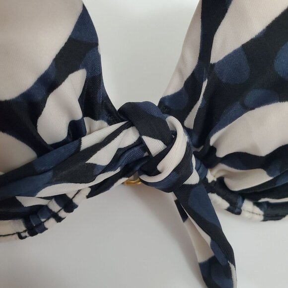 Victoria's Secret Biofit Navy White Polka Dot Underwire Strapless Bikini Top 32B - Picture 2 of 8